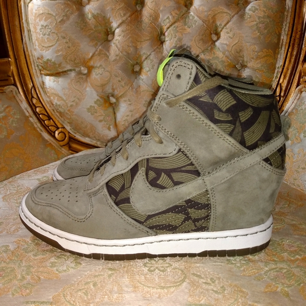 Nike Dunk Sky Hi Liberty OG QS SIZE 6 USED w/ BOX